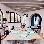 Sunny In With Private Pool And Sea View Willa