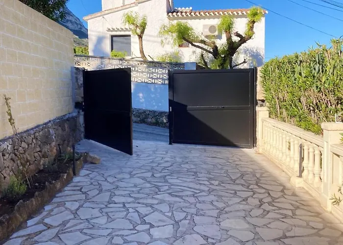 Βίλα Sunny In With Private Pool And Sea View