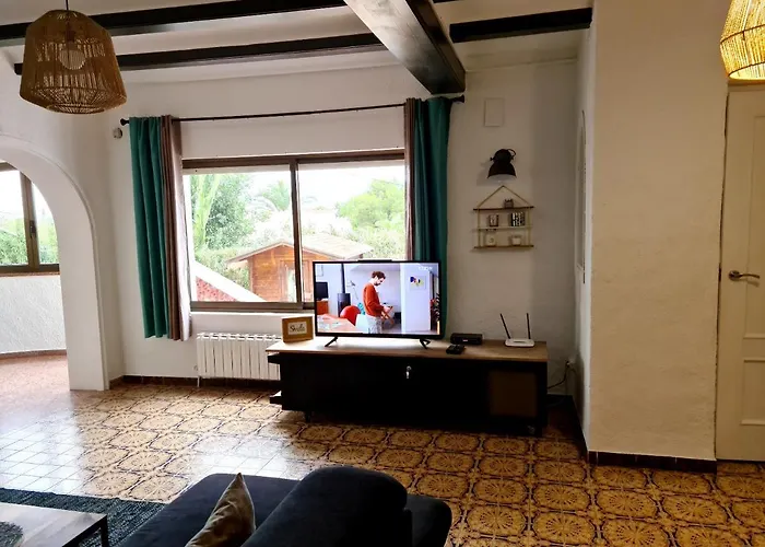 Βίλα Sunny In With Private Pool And Sea View