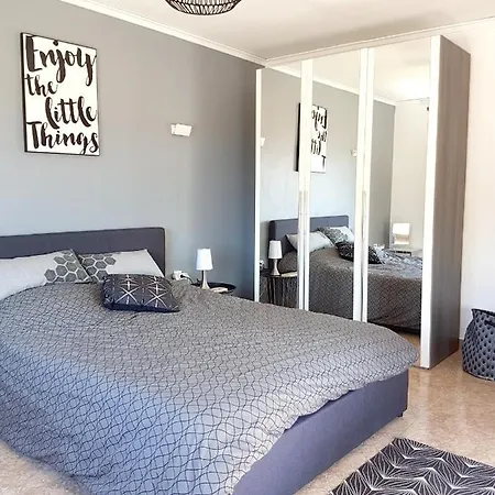 Sunny In With Private Pool And Sea View Willa Denia